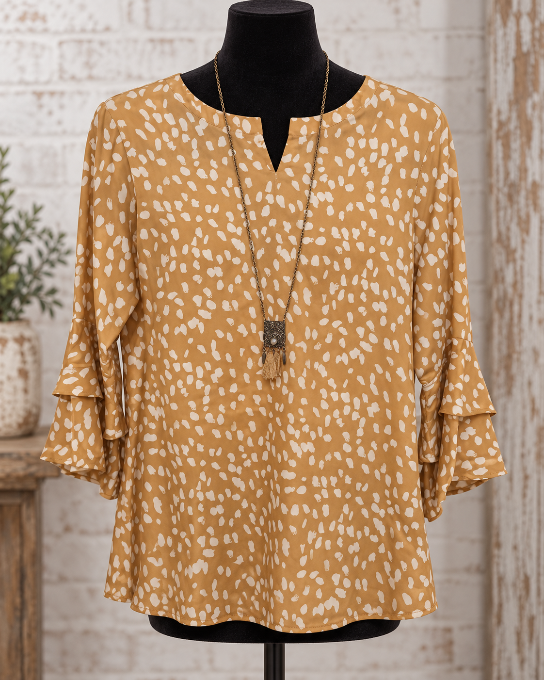 Palantone Ruffled Sleeve 3/4 Top