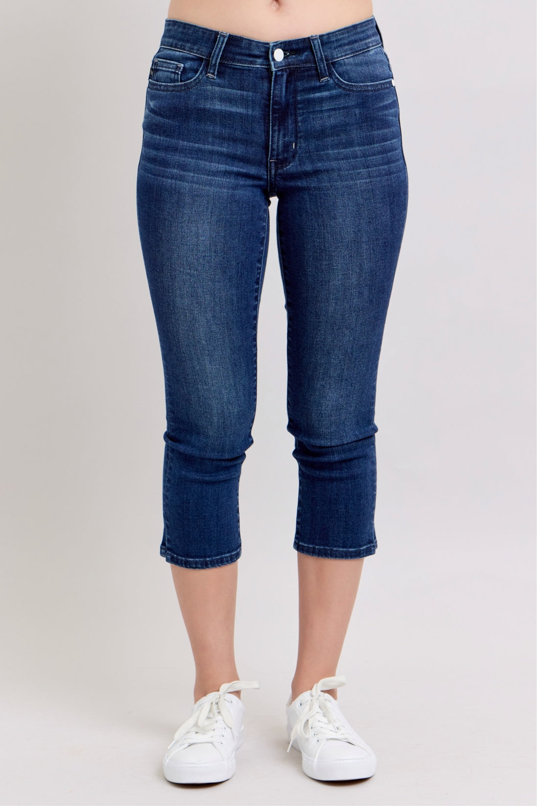 Judy Blue Dark Wash Capri w/ Side Slit