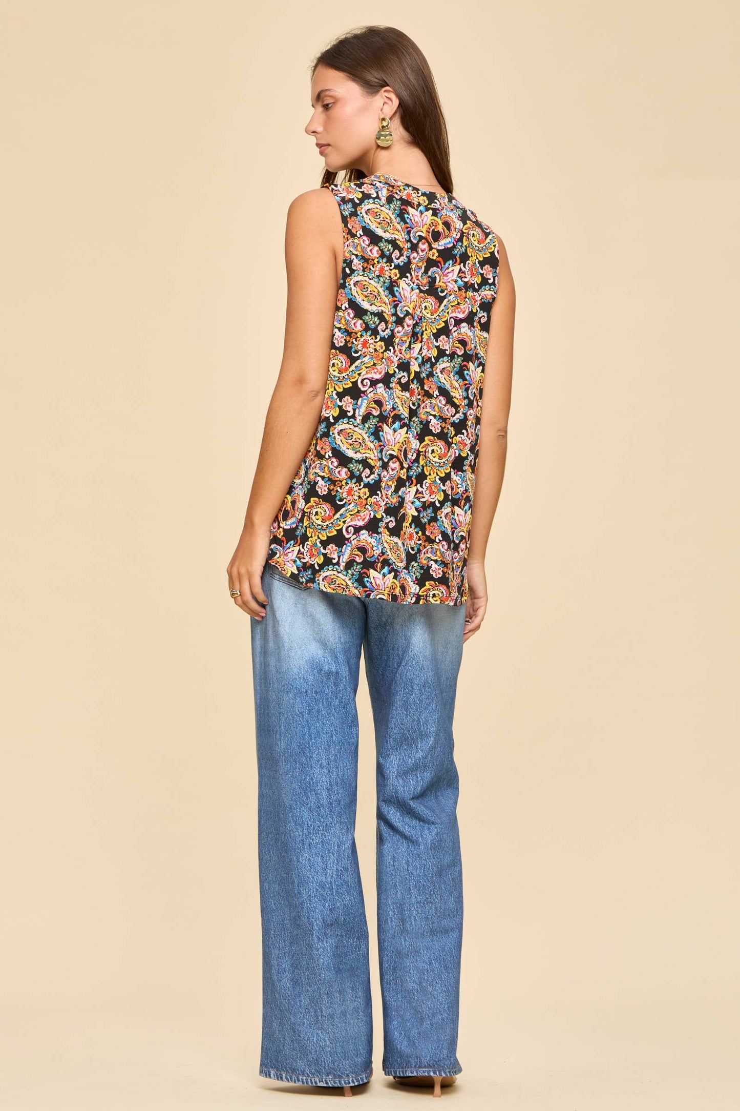 Paisley High Contrast Print Sleeveless Top