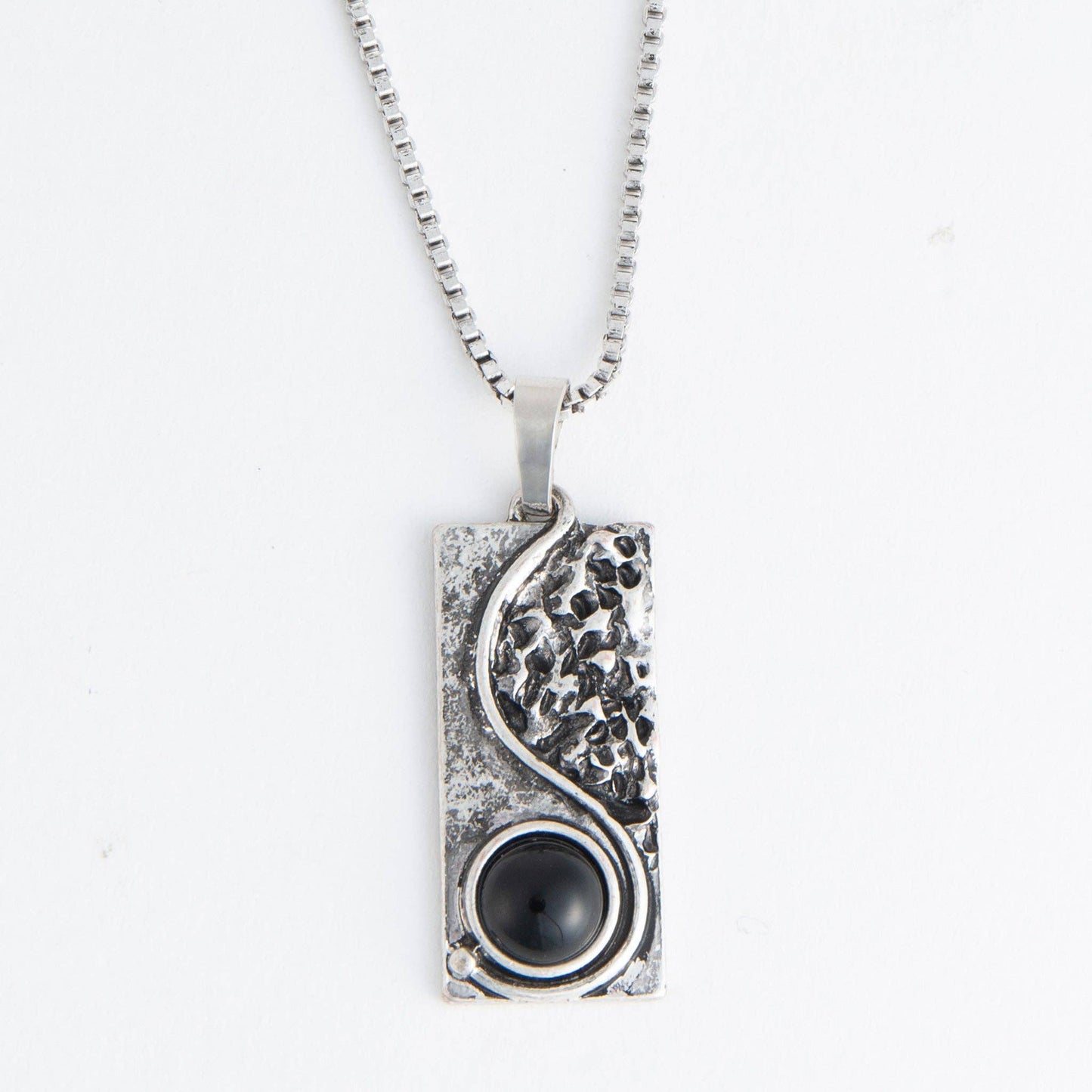 Dahlia Genuine Black Agate Stone Bar 16" Pendant Necklace