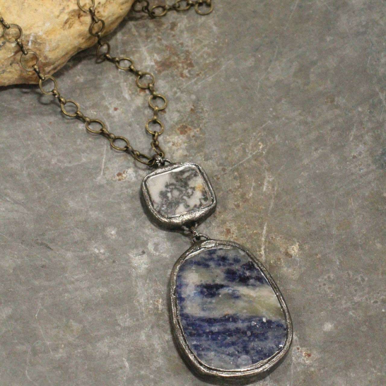 Vintage Bohemian Dark Blue Stone Pendant Necklace