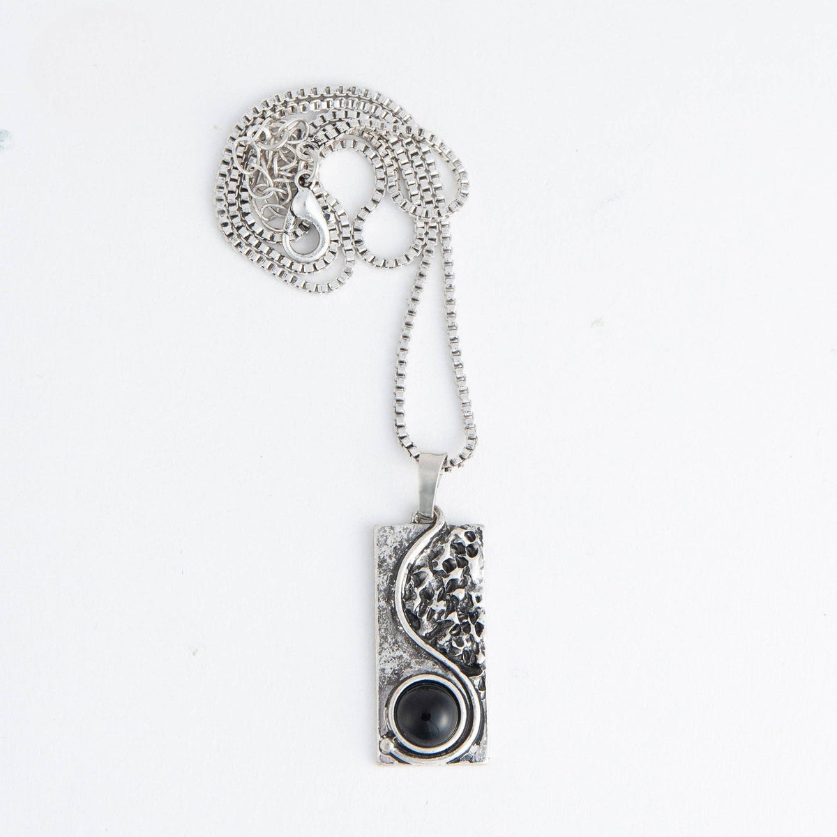 Dahlia Genuine Black Agate Stone Bar 16" Pendant Necklace