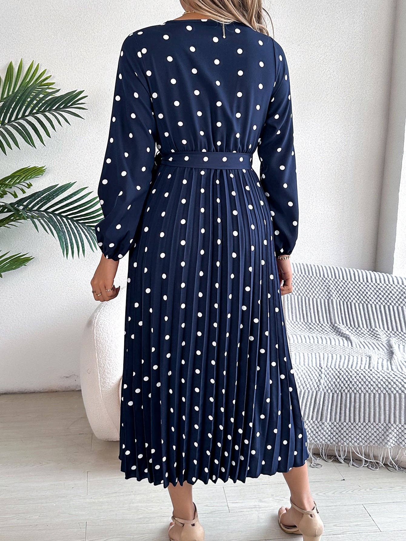 Elegant Polka Dot Cross-Over V-Neck Pleated Midi Dress