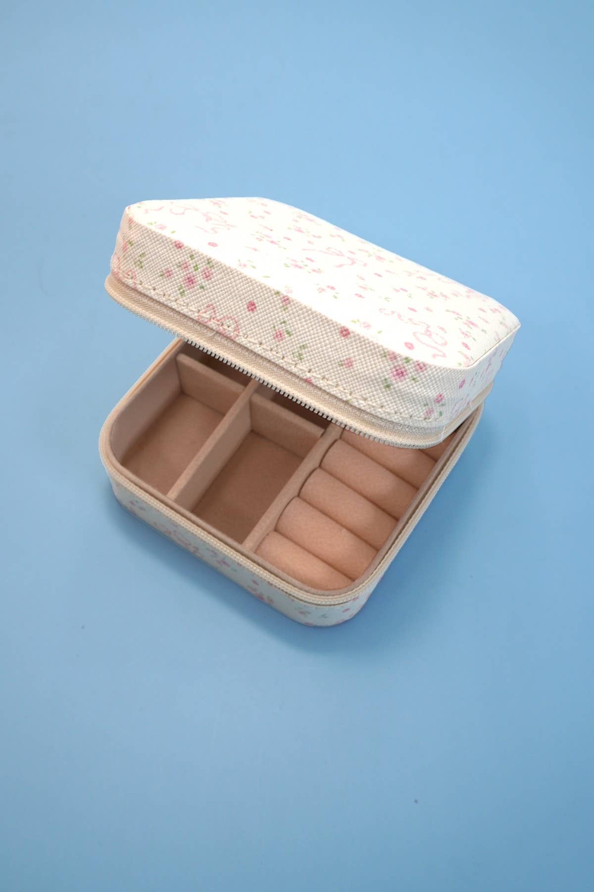 Bows & Cherries  Travel Jewelry Case