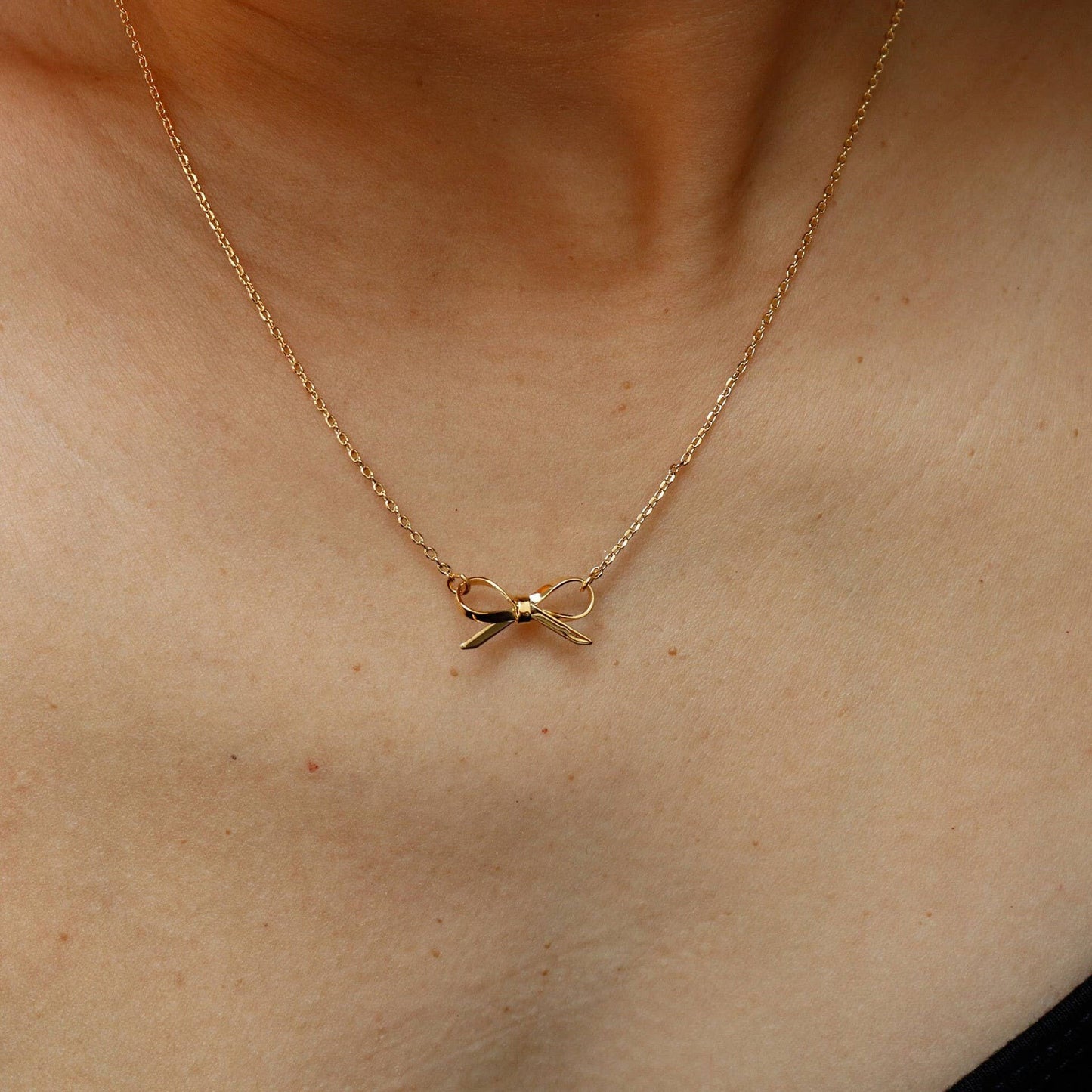 Dainty Gold Bow Necklace