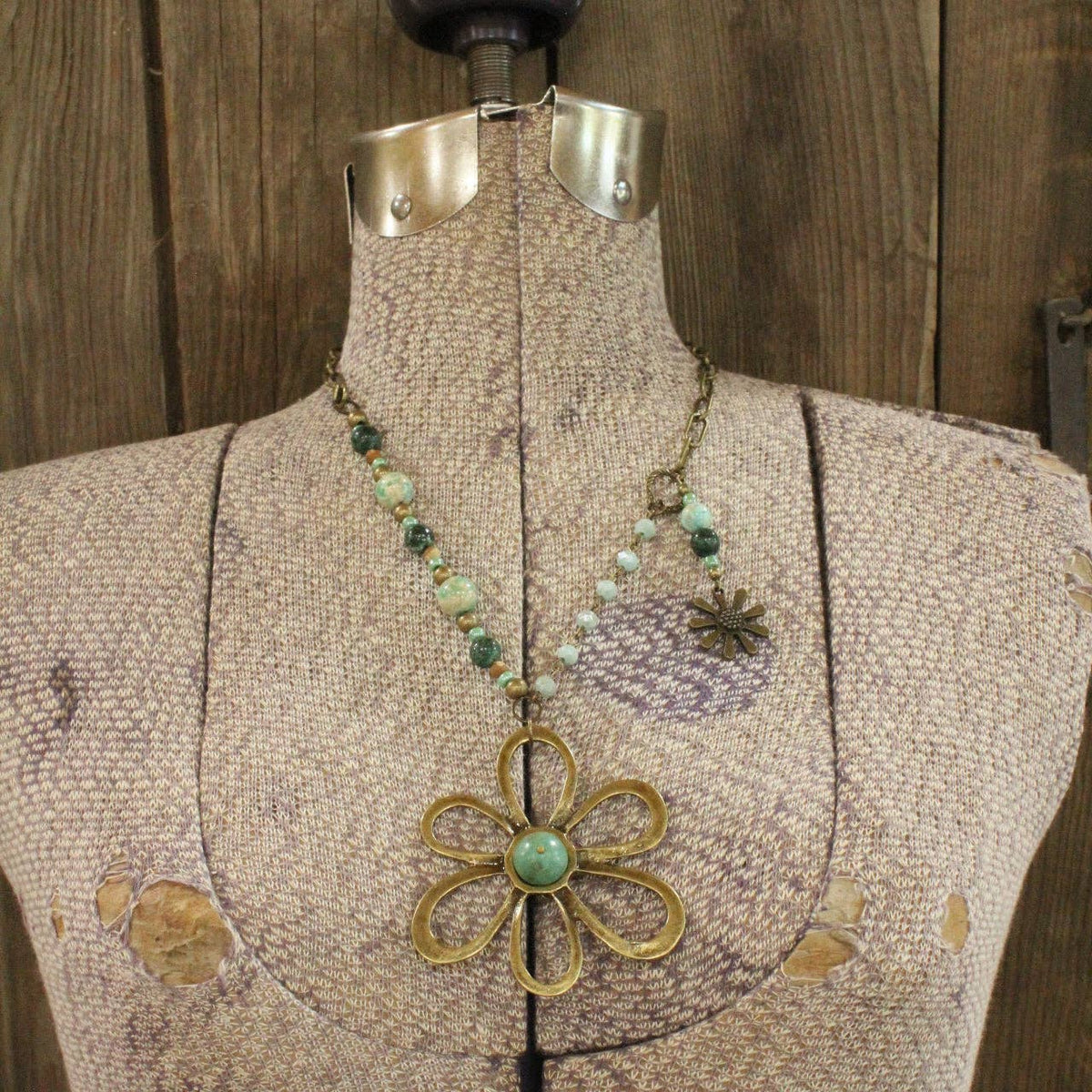 Dancing In The Daisies Necklace
